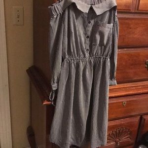 Monteau Los Angeles Dress